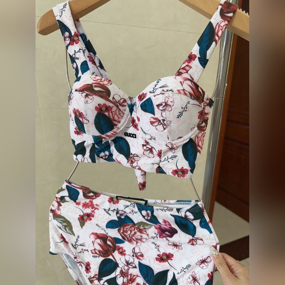 Gucci Floral Bikinis Set - Picture 5 of 7